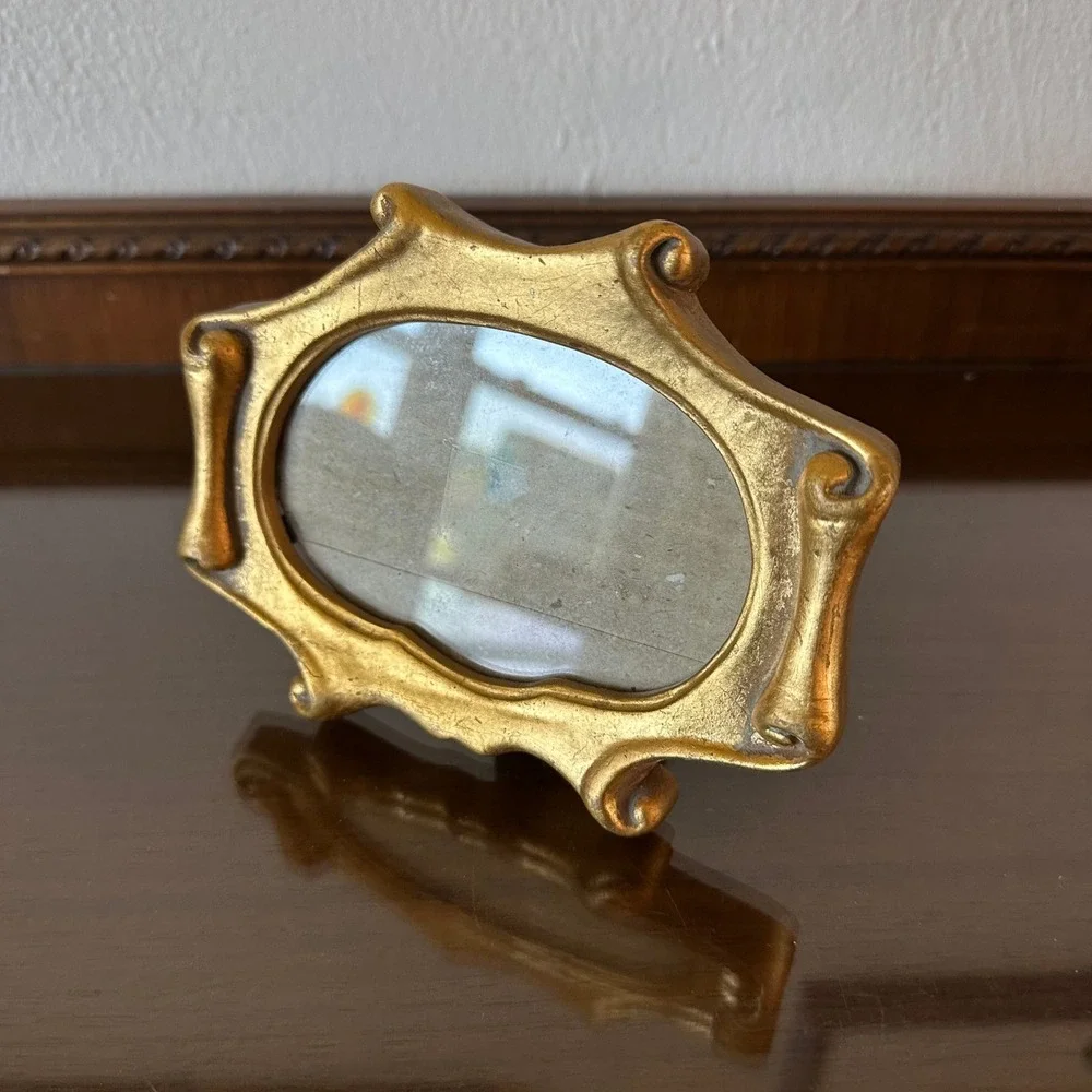 Vtg Italian Florentine Gold Ornate Photo Frame Small Oval Baroque Tabletop Decor